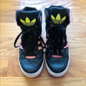SOLD Women’s Adidas Extaball High Top Sneakers Size 7